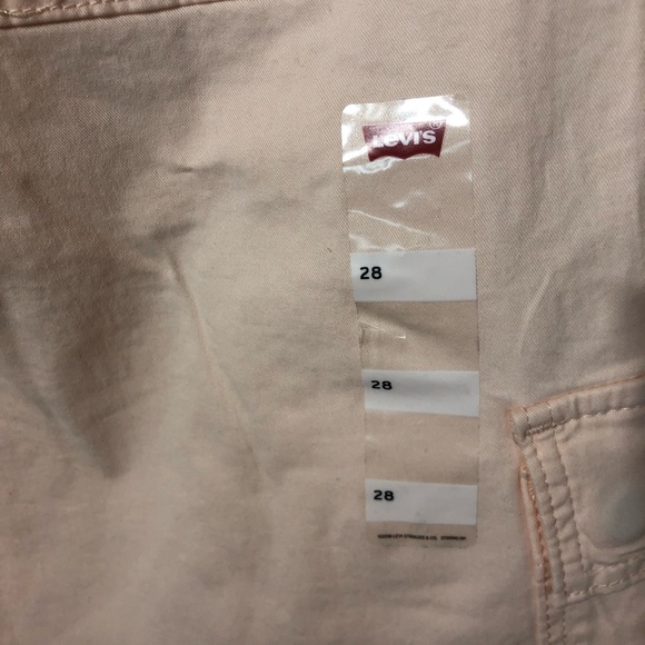 🌼NWT Levi’s pink/blush Cargo Pant - Picture 4 of 14